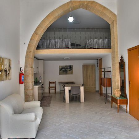 Holiday Home Castle Salemi - Casa Vacanze エクステリア 写真